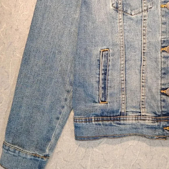 Old Navy Women's Long  Sleeve Button Down Blue Denim Jean Jacket Size Small - Picture 4 of 15